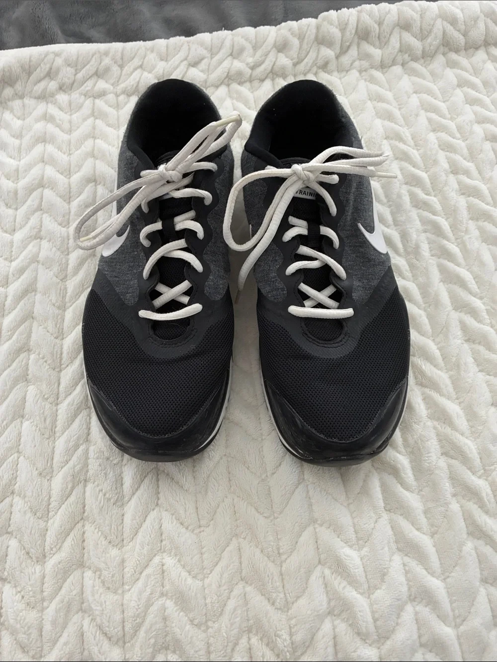 Nike Black and Gray Athletic Trainers with White Swoosh 8.5